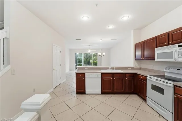 $2,300 | 1059 Albany Court, Unit 218, Naples, FL 34105
