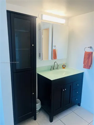 $4,200 | 2333 Brickell Avenue, Unit 1115, Miami, FL 33129