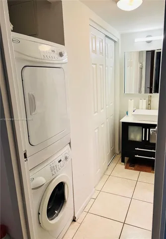 $4,200 | 2333 Brickell Avenue, Unit 1115, Miami, FL 33129