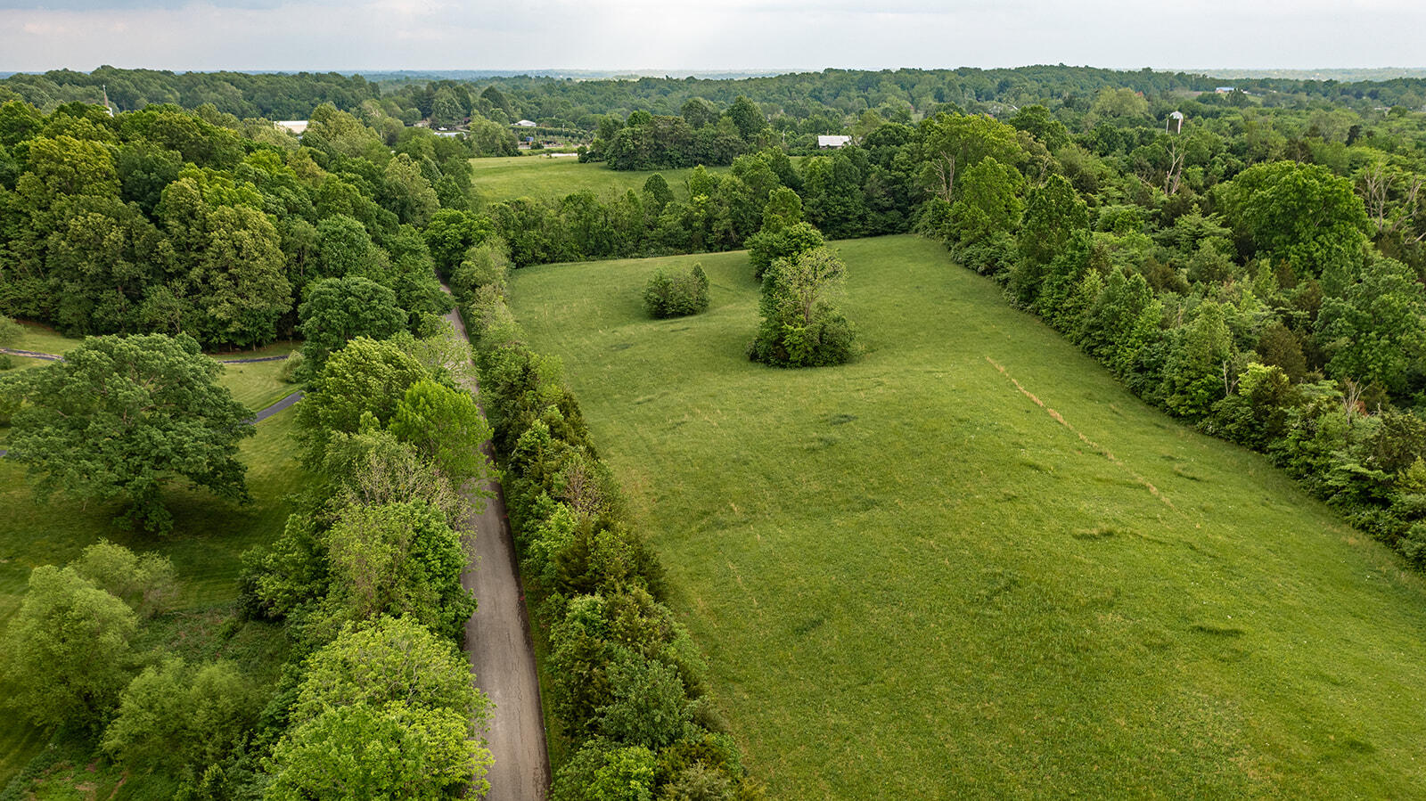 1079 Pumphouse Road Lawrenceburg, KY 40342 - Photo 18 of 20 .