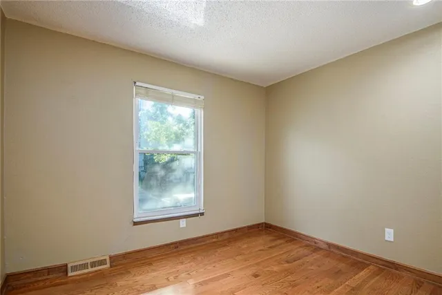 $255,000 | 7526 Monrovia Street, Lenexa, KS 66216