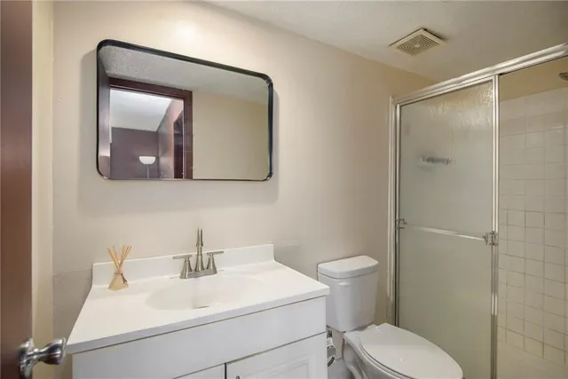 $255,000 | 7526 Monrovia Street, Lenexa, KS 66216