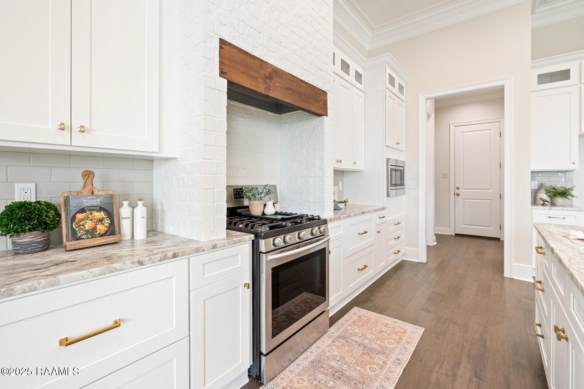 407 Channel Drive Broussard, LA 70518 - Photo 11 of 41 407 Channel Dr.-10