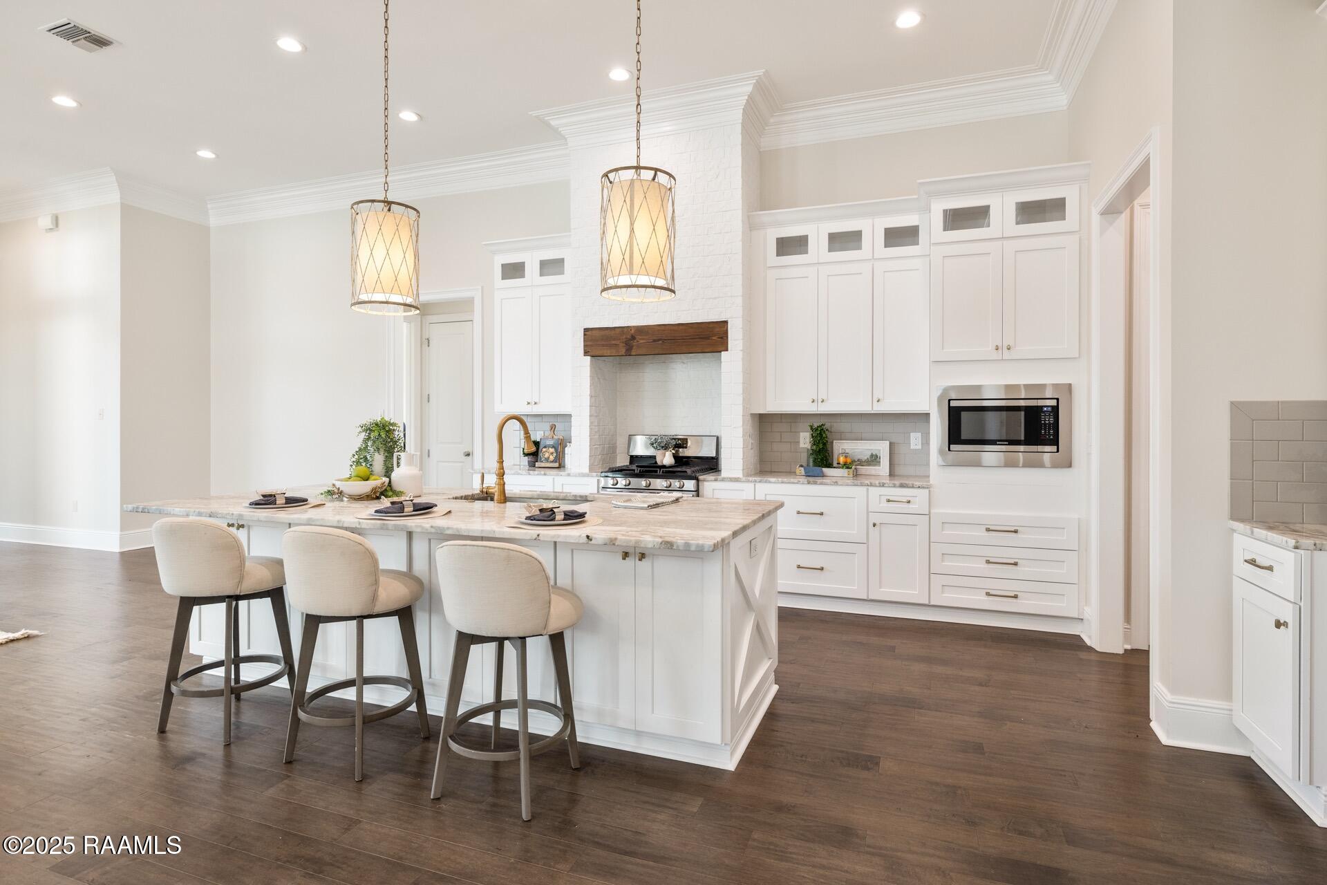 407 Channel Drive Broussard, LA 70518 - Photo 10 of 41 407 Channel Dr.-9