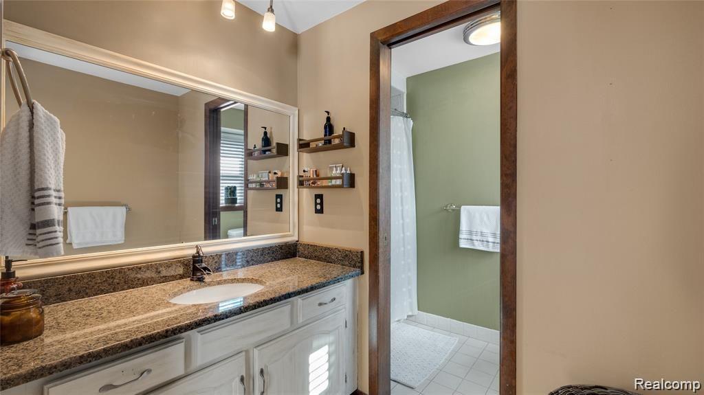 288 Coldiron Drive Rochester Hills, MI 48307 - Photo 19 of 31