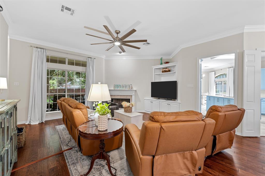 9508 Yellowstone Road Waco, TX 76712 - Photo 4 of 27
