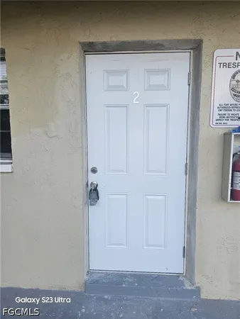 $1,000 | 2708 Broadway, Fort Myers, FL 33901