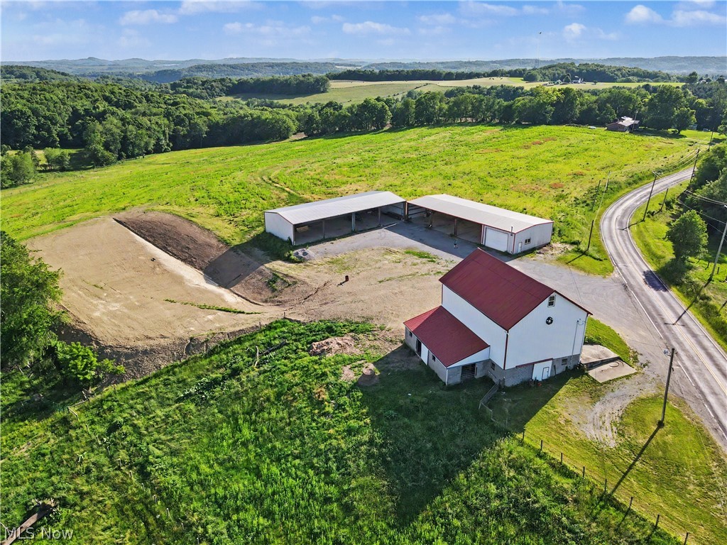 46766 Clarkson Road Rogers, OH 44455 - Photo 2 of 41