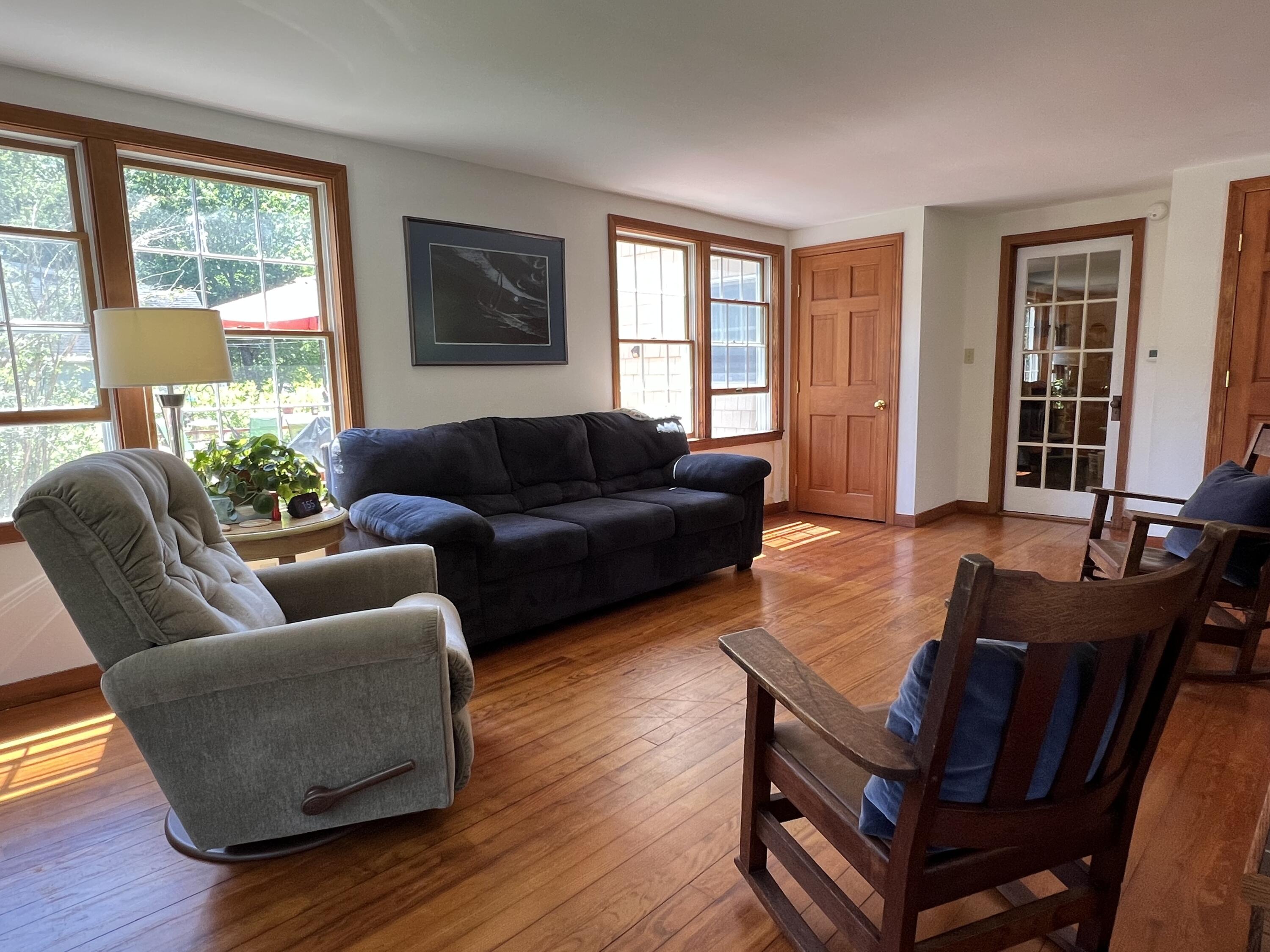 337 Middle Road Falmouth, ME 04105 - Photo 12 of 37 middle 17