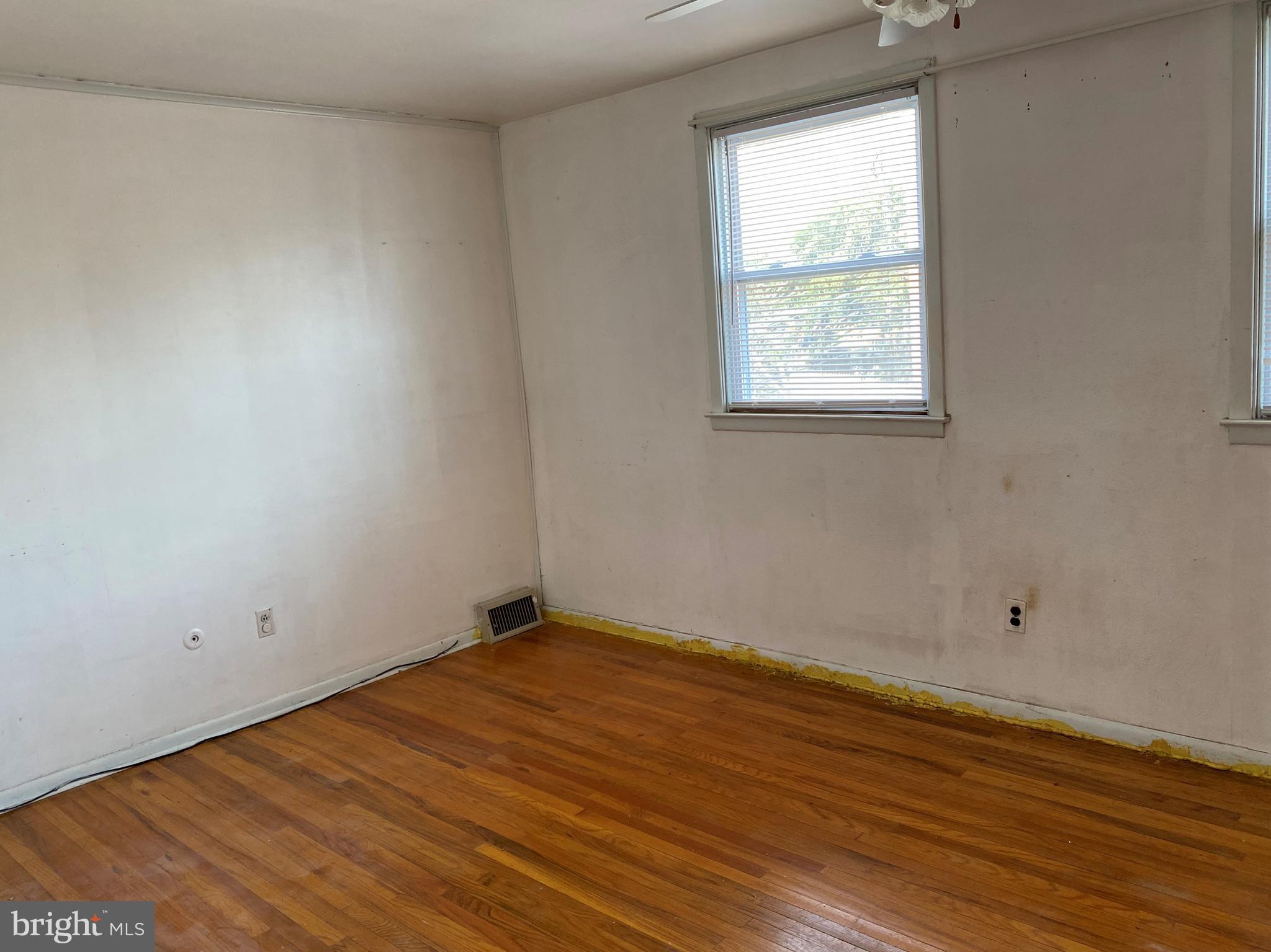 7403 Hill Road Philadelphia, PA 19128 - Photo 18 of 27 3rd bedroom