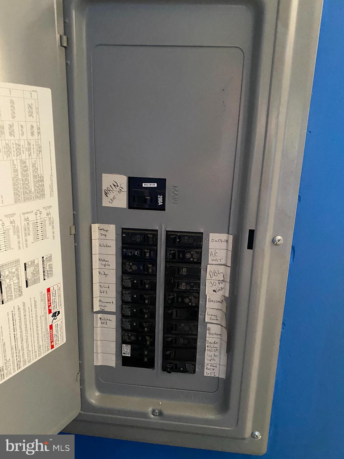 7403 Hill Road Philadelphia, PA 19128 - Photo 25 of 27 200 amp electric