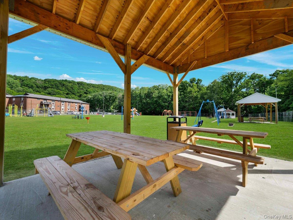 27 Tanager Road, Unit 2702 Monroe, NY 10950 - Photo 33 of 35