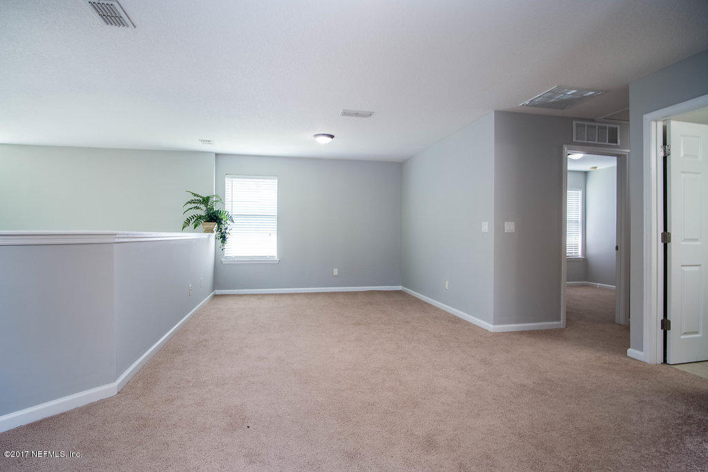 6199 White Tip Road, Unit 4 Jacksonville, FL 32258 - Photo 17 of 35 loft(1of1)