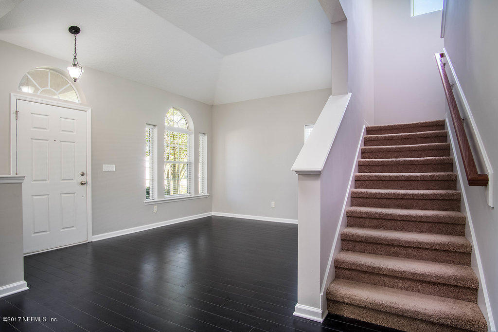 6199 White Tip Road, Unit 4 Jacksonville, FL 32258 - Photo 6 of 35 livingroom2(1of1)