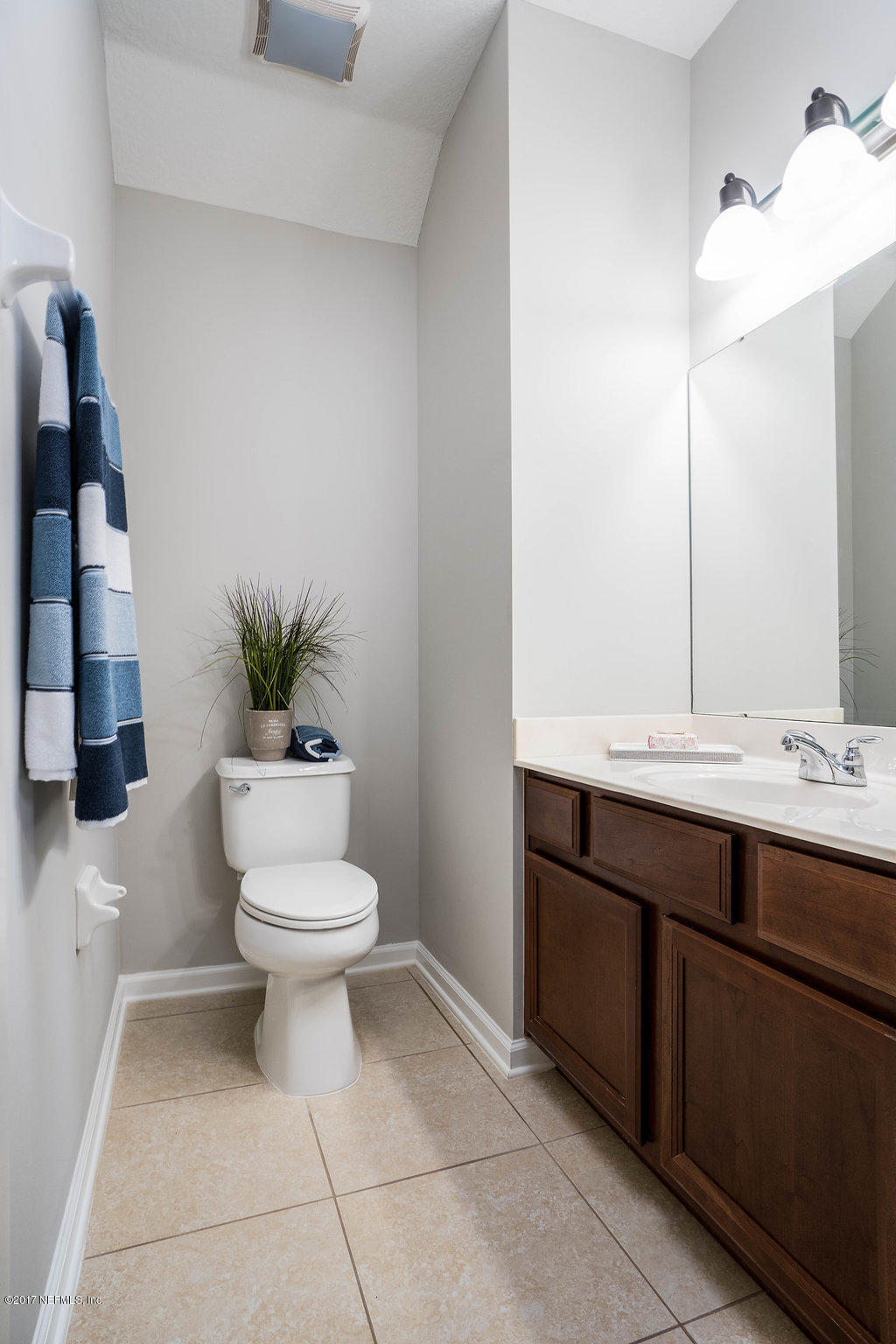 6199 White Tip Road, Unit 4 Jacksonville, FL 32258 - Photo 8 of 35 powderroom(1of1)