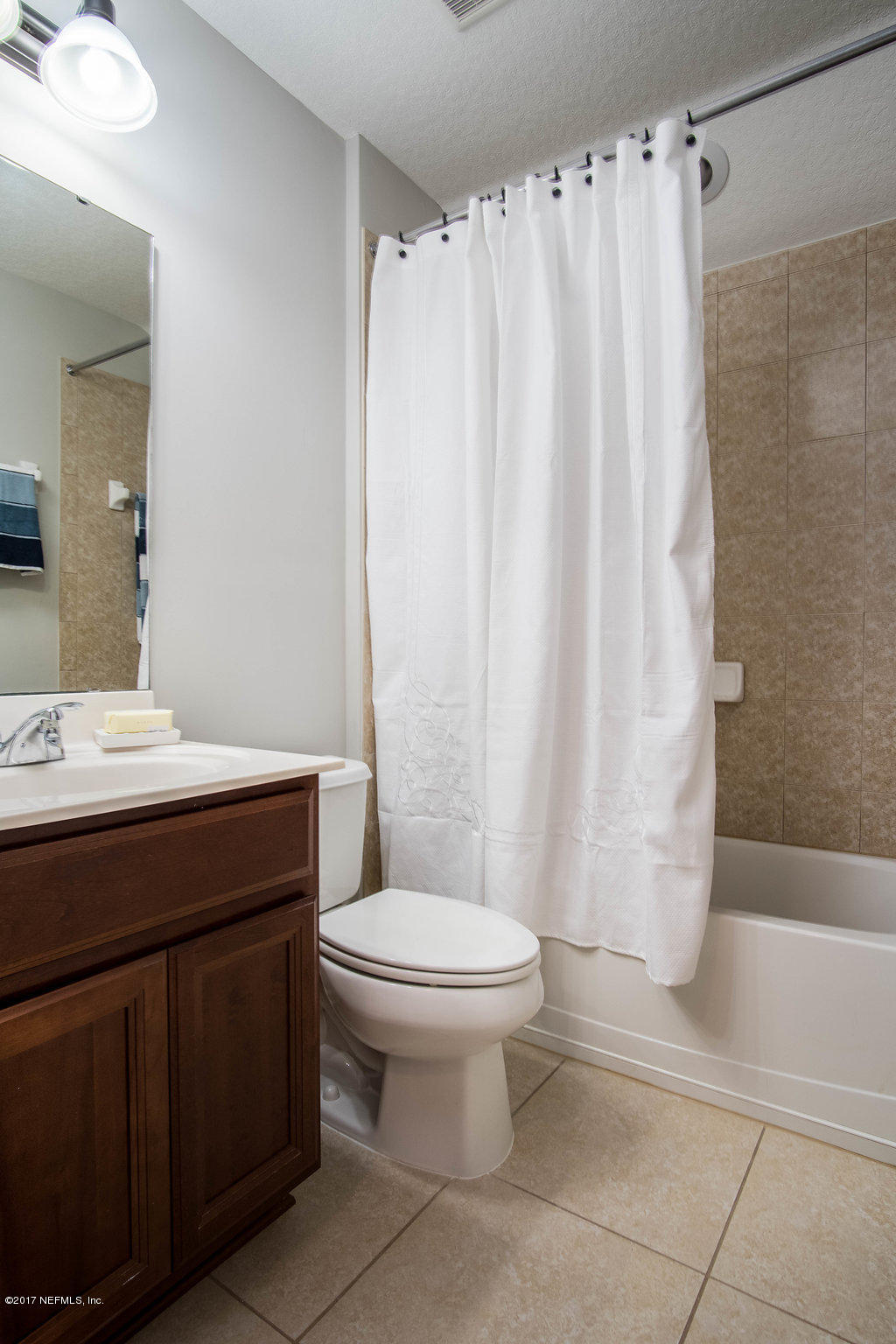 6199 White Tip Road, Unit 4 Jacksonville, FL 32258 - Photo 9 of 35 bathroom3(1of1)