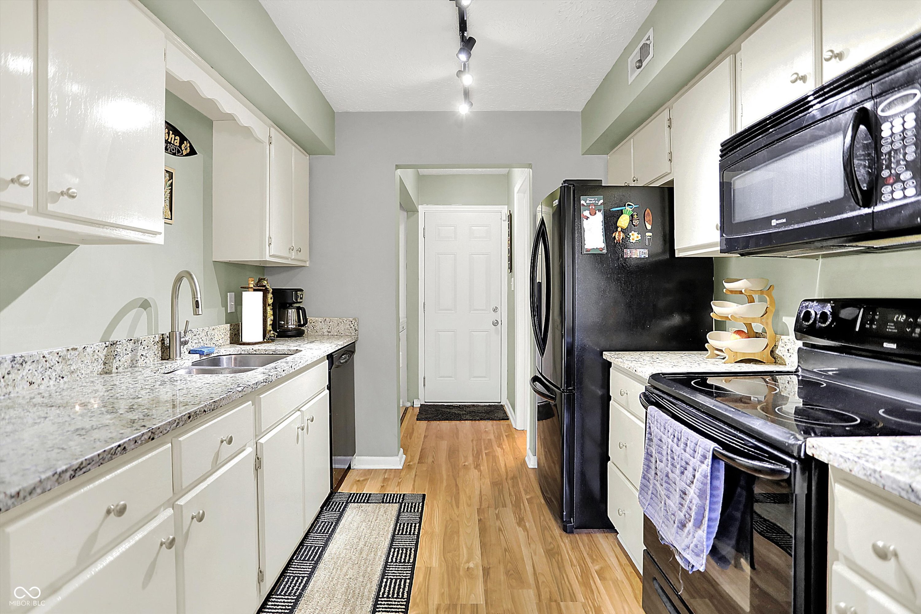 324 East 7th Street Indianapolis, IN 46202 - Photo 13 of 27
