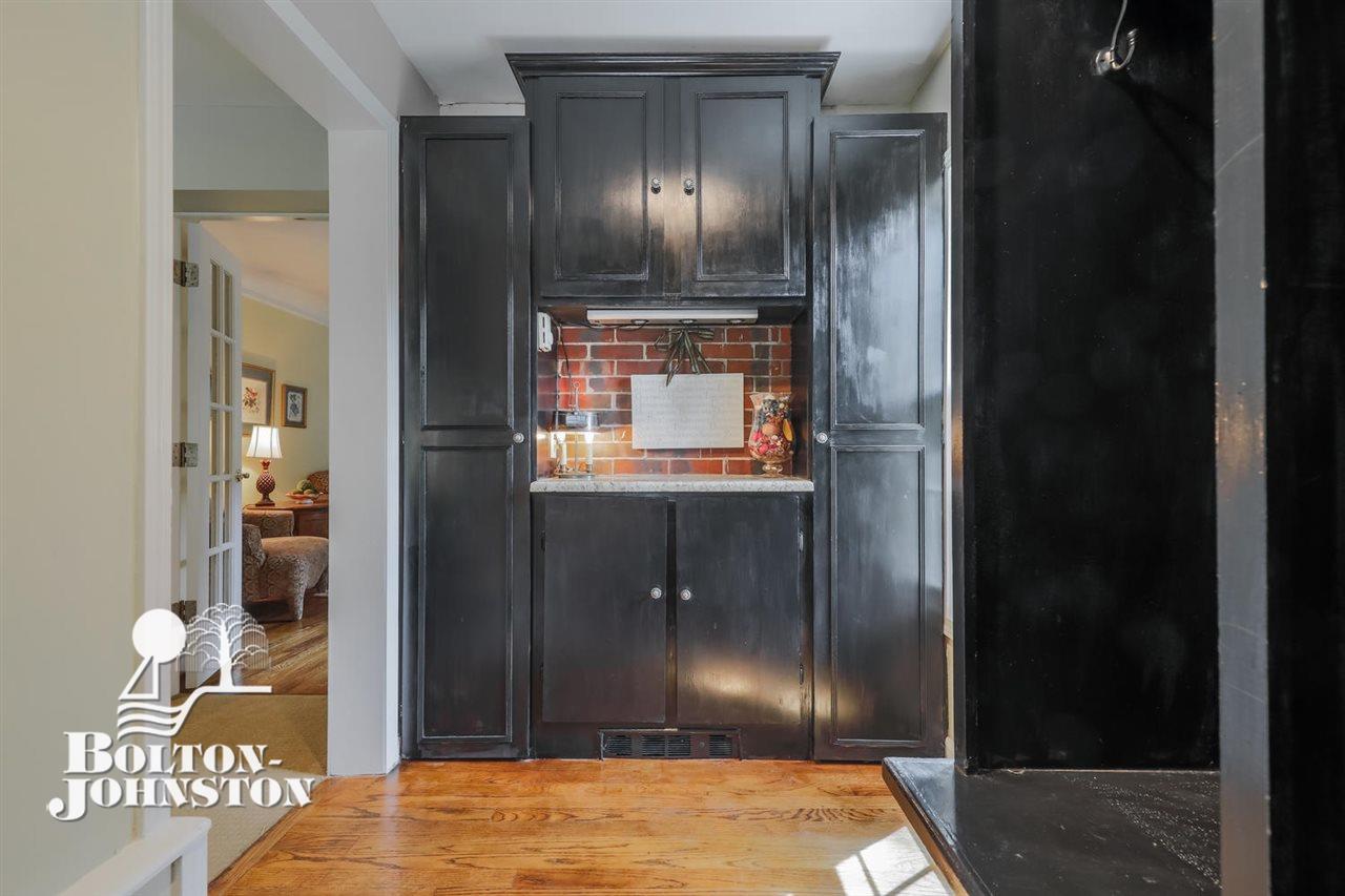 711 Barrington Road Grosse Pointe Park, MI 48215 - Photo 11 of 43