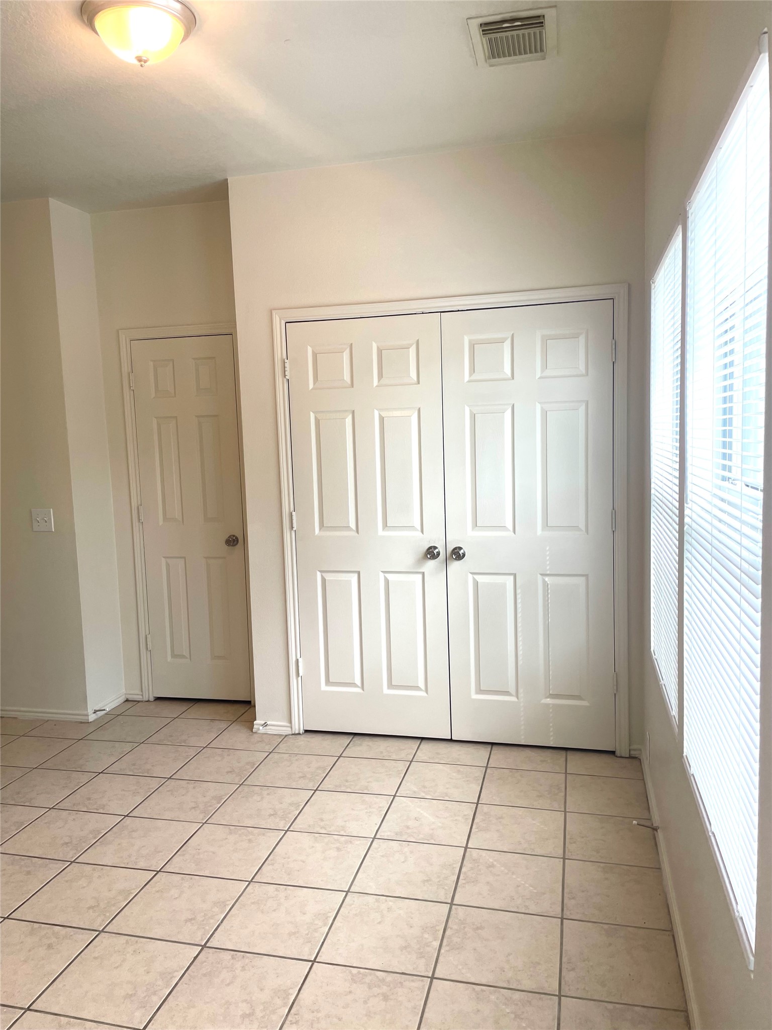 23623 Twisting Falls Drive Spring, TX 77373 - Photo 14 of 46 Kitchen