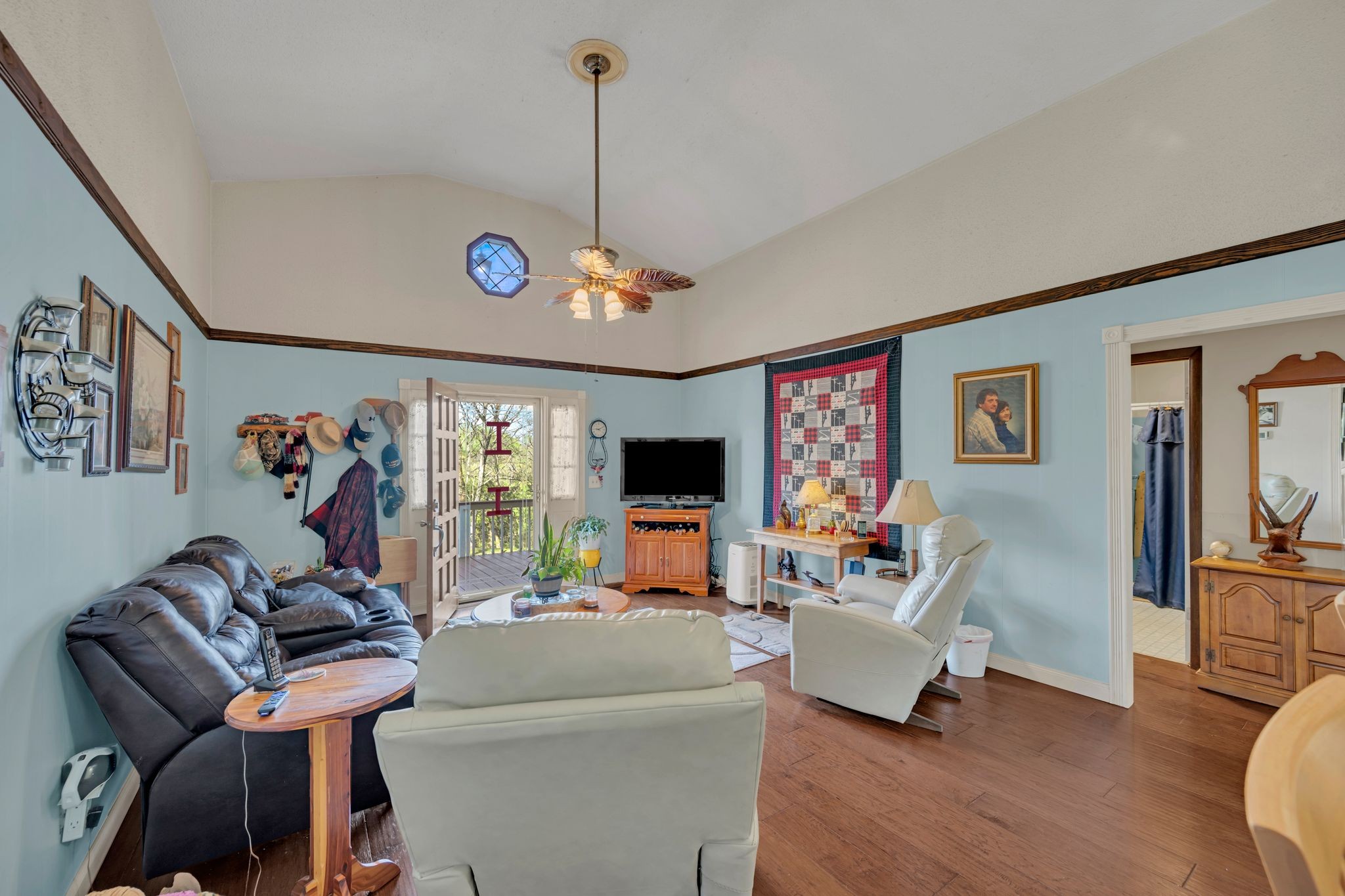 1889 Hinson Springs Road Lobelville, TN 37097 - Photo 11 of 39