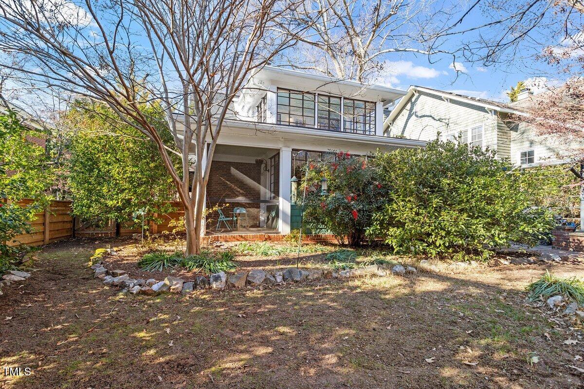 210 Woodburn Road Raleigh, NC 27605 - Photo 37 of 54 210 Woodburn Rd 1924005_05