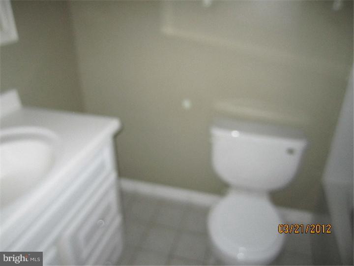 834 Jamestown Road East Windsor, NJ 08520 - Photo 11 of 12 Bathroom