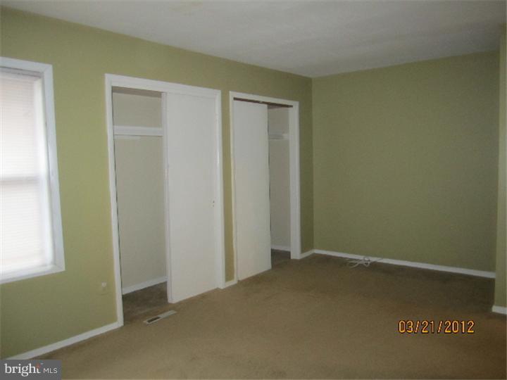 834 Jamestown Road East Windsor, NJ 08520 - Photo 8 of 12 Bedroom - Main