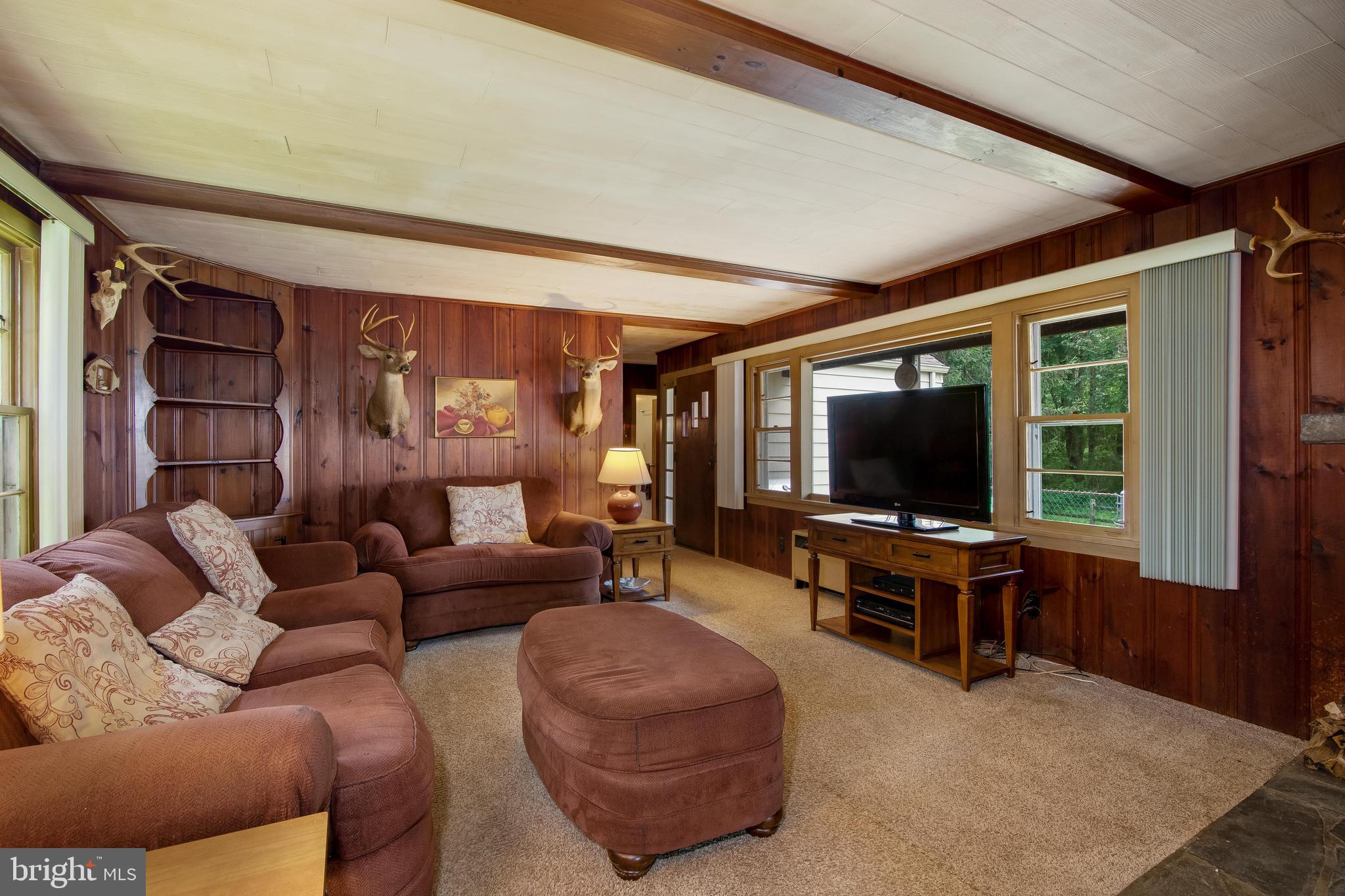 1358 Byberry Road Huntingdon Valley, PA 19006 - Photo 14 of 31 Log cabin inspired living space