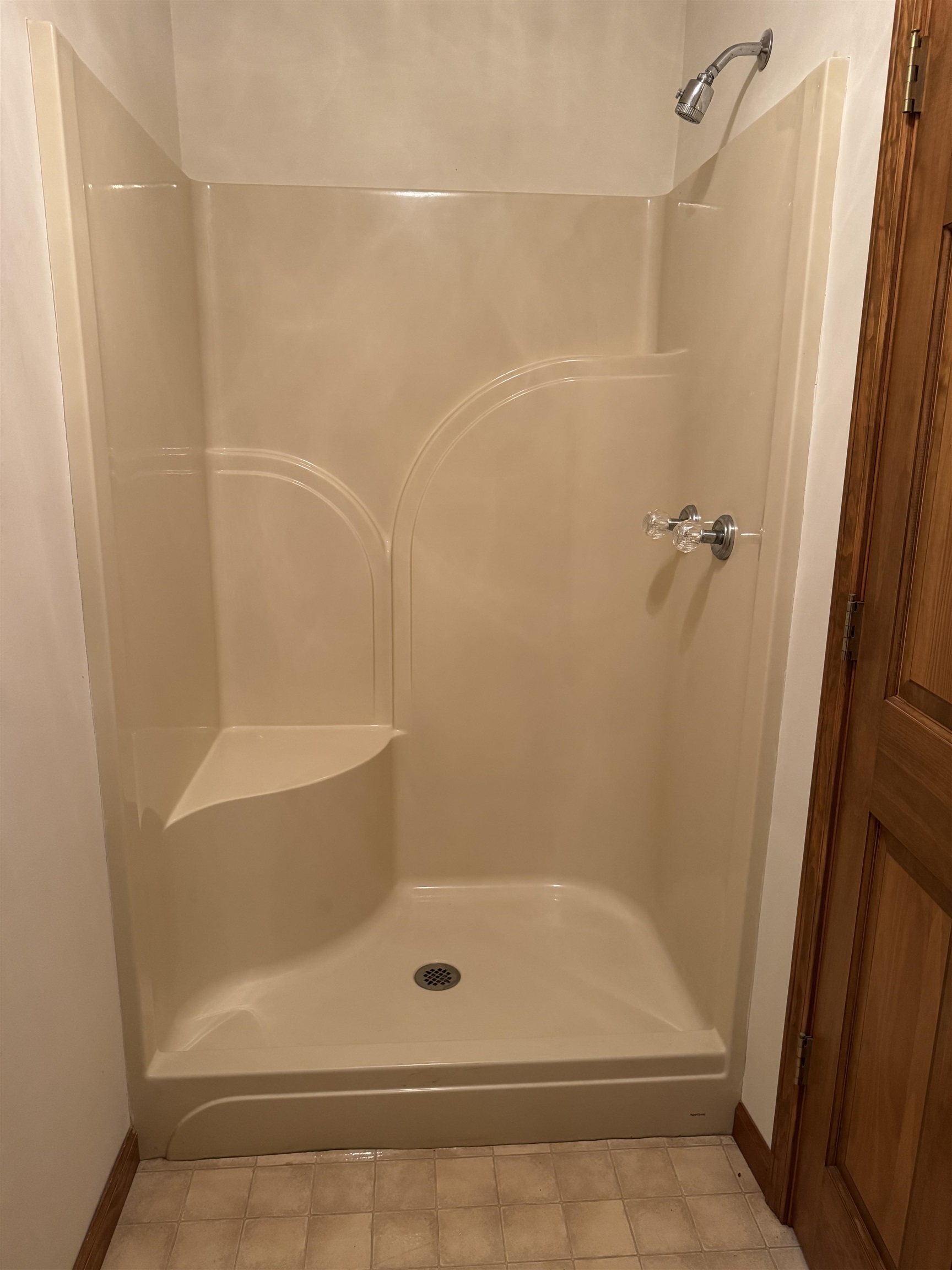 3360 Ebenezer Road Toone, TN 38381 - Photo 11 of 40 a bathroom with a bath tub