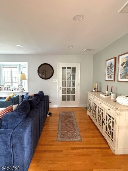 48 Adams Place Glen Ridge, NJ 07028 - Photo 6 of 32 Gallery Image 6