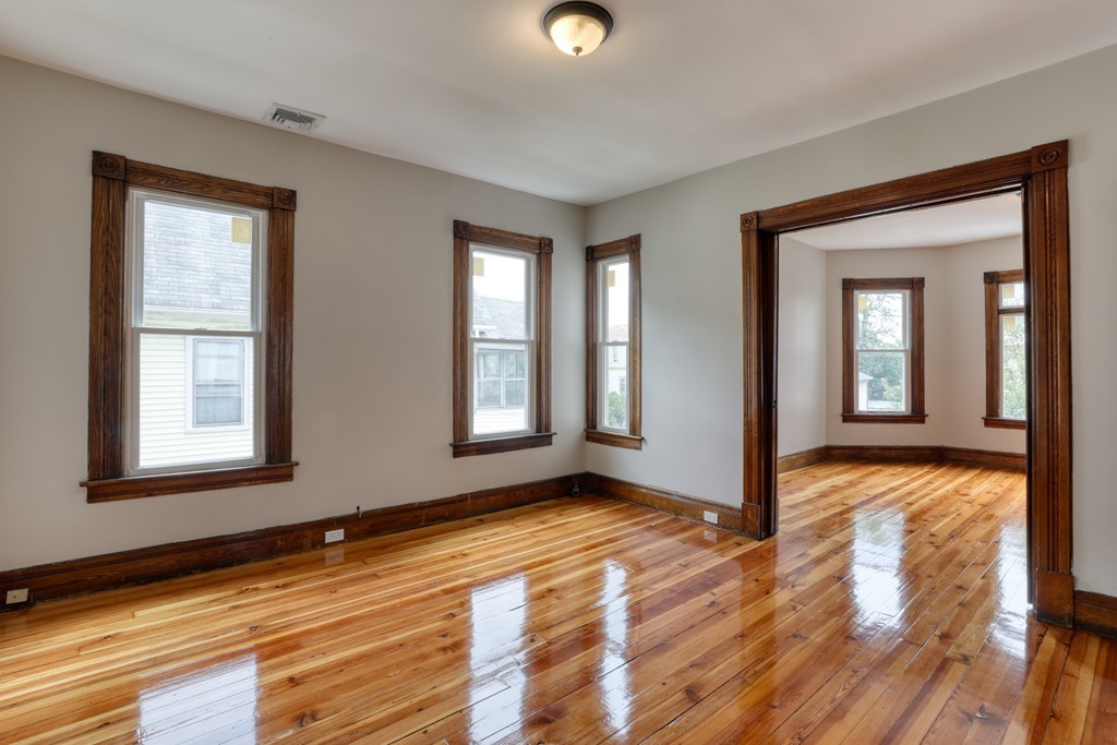 24 Webster Street Springfield, MA 01104 - Photo 10 of 19 Gallery Image 10