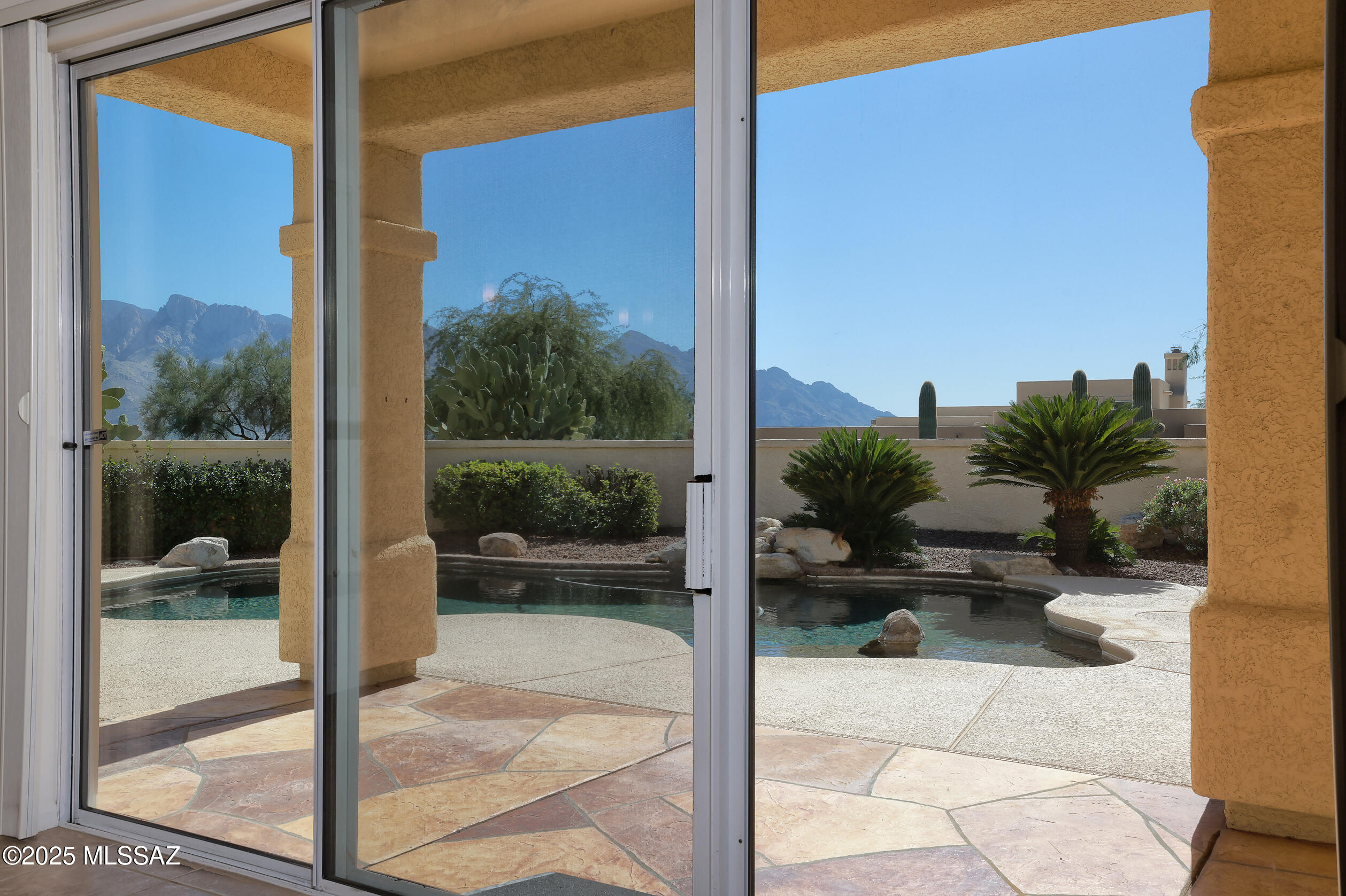 12510 North Piping Rock Road Tucson, AZ 85755 - Photo 17 of 47