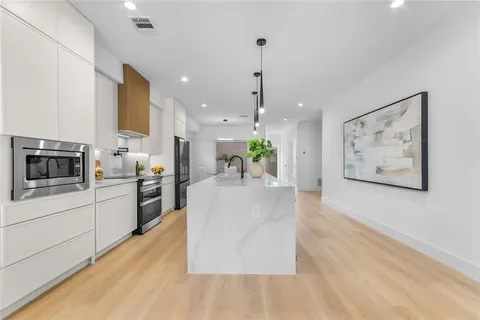 $749,900 | 1505 Holly Avenue, Dallas, TX 75204