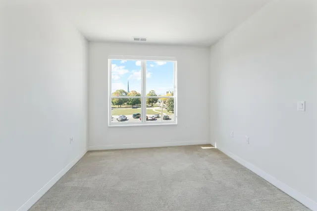 $1,600 | 5945 6th Avenue, Unit 301, Kenosha, WI 53140