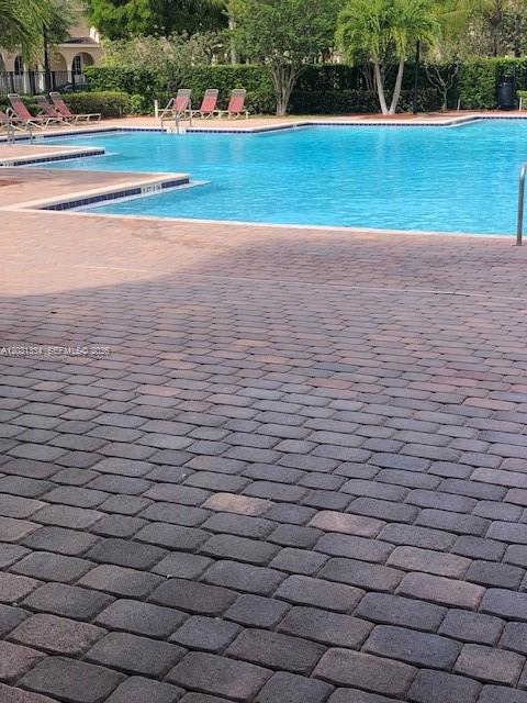 27424 Southwest 140th Avenue Homestead, FL 33032 - Photo 5 of 6 Magnificent Pool
