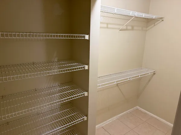 $1,450 | 4441 West McNab Road, Unit 13, Pompano Beach, FL 33069