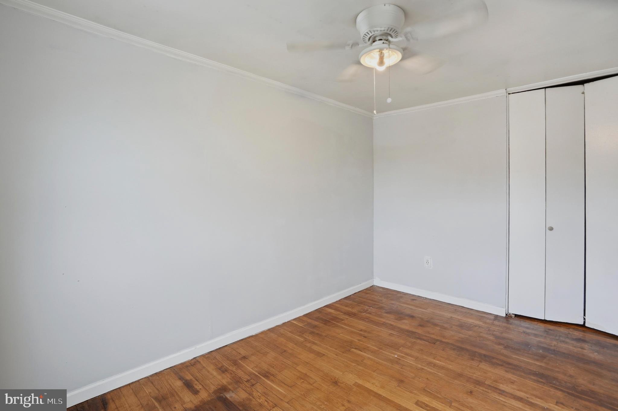 33 Bladen Road Baltimore, MD 21221 - Photo 20 of 29 Large Bedroom.jpg