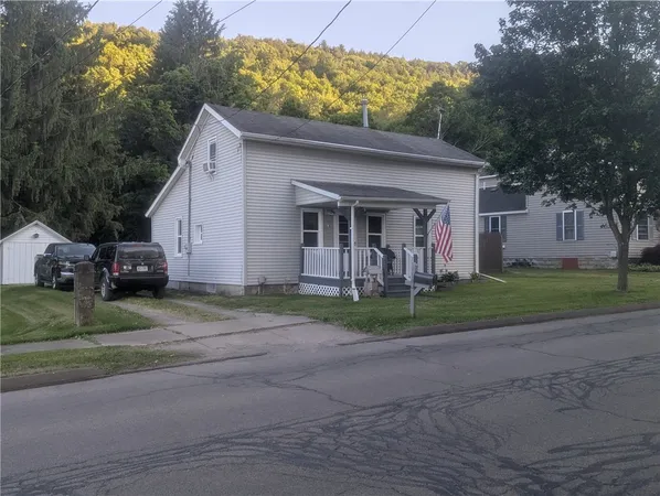 $160,000 | 71 Cameron Street, Bath, NY 14810