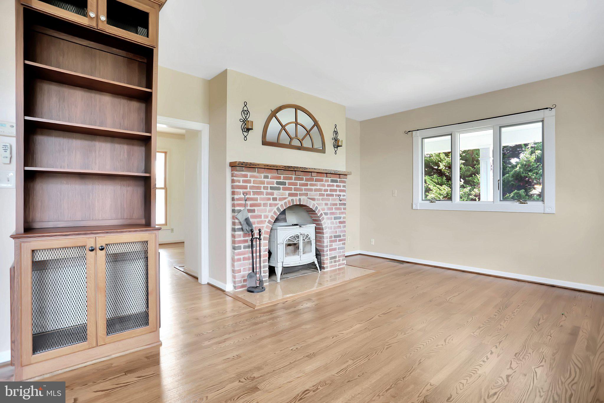 15715 Dover Road Upperco, MD 21155 - Photo 17 of 94 FAMILY ROOM W/FP