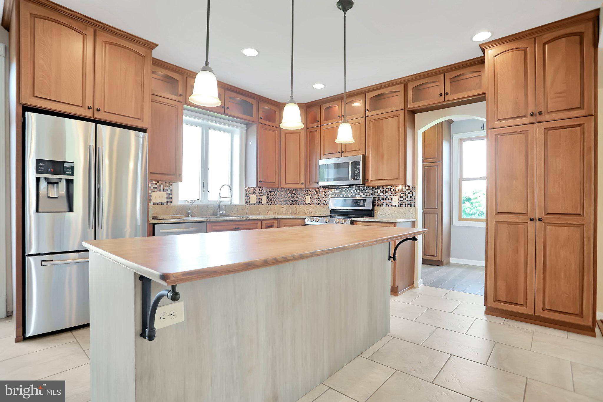 15715 Dover Road Upperco, MD 21155 - Photo 20 of 94 GOURMET KITCHEN