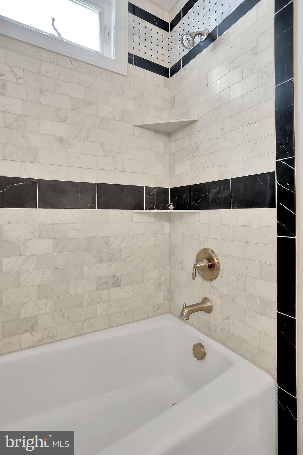 15715 Dover Road Upperco, MD 21155 - Photo 57 of 94 4TH FLOOR FULL BATH