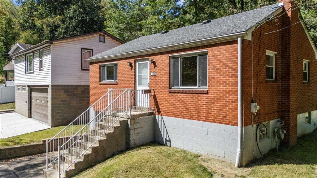 1003 Geyer Road Pittsburgh, PA 15209 - Photo 3 of 29 Gallery Image 3