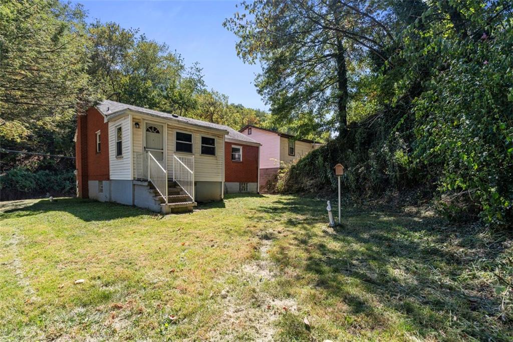 1003 Geyer Road Pittsburgh, PA 15209 - Photo 4 of 29 Gallery Image 4