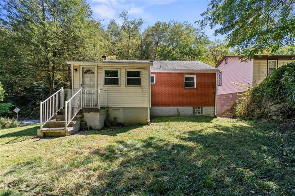 1003 Geyer Road Pittsburgh, PA 15209 - Photo 6 of 29 Gallery Image 6