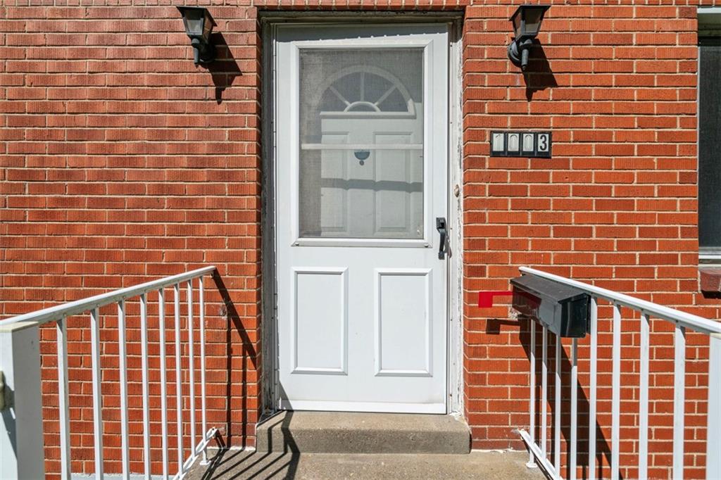 1003 Geyer Road Pittsburgh, PA 15209 - Photo 8 of 29 Gallery Image 8