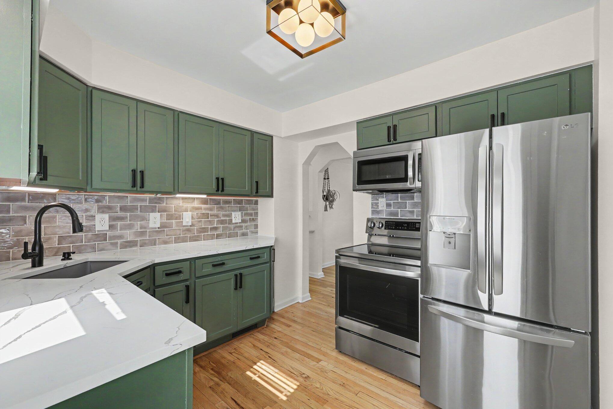 2801 Inman Street Ferndale, MI 48220 - Photo 7 of 27 012_file_8086