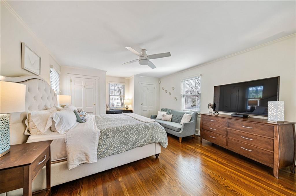 308 Maple Lane Sewickley, PA 15143 - Photo 25 of 40 a spacious bedroom with a bed and a flat screen tv