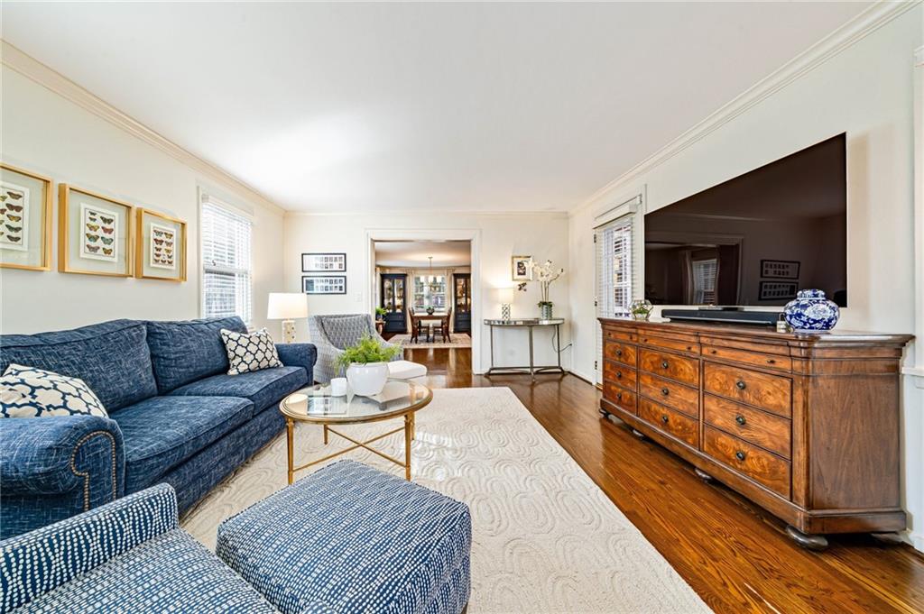 308 Maple Lane Sewickley, PA 15143 - Photo 10 of 40 a living room with furniture and a flat screen tv
