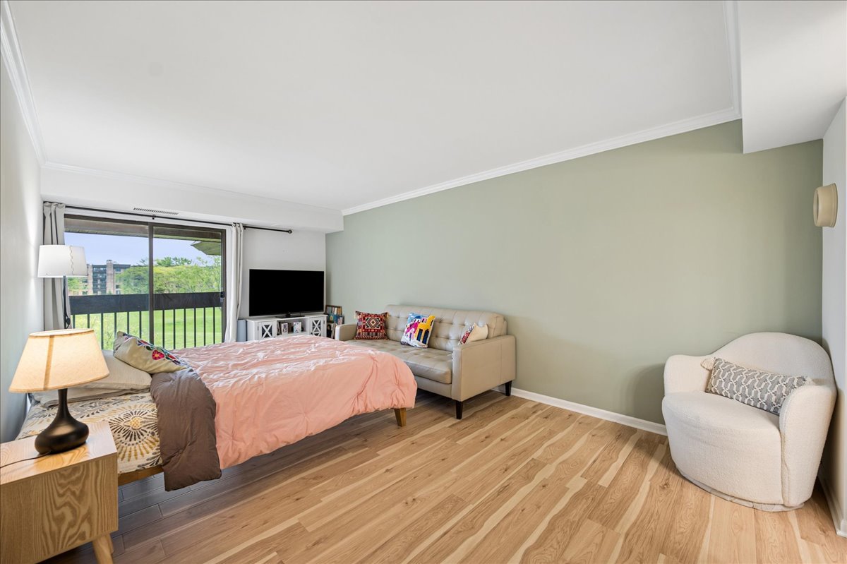 3851 Mission Hills Road, Unit 502 Northbrook, IL 60062 - Photo 14 of 25