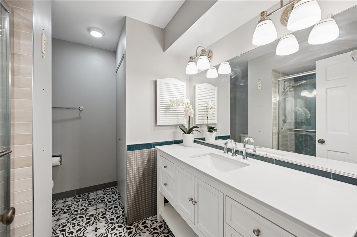 3851 Mission Hills Road, Unit 502 Northbrook, IL 60062 - Photo 20 of 25